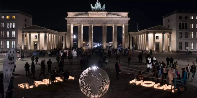 Lichter aus zur «Earth Hour». Lichter aus zur «Earth Hour».