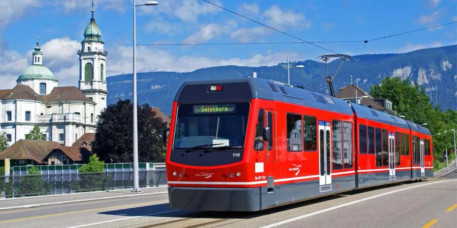 Die Bahnstrecke Aare Seeland mobil-Bahn musste gesperrt werden.