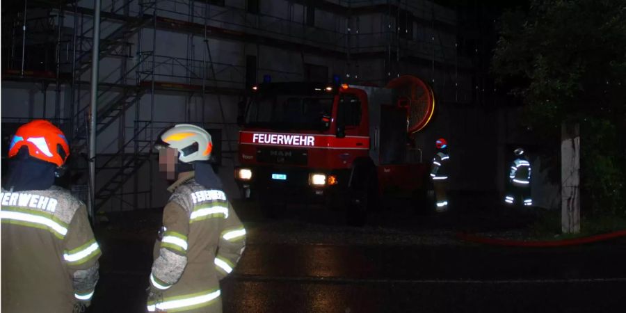 Einsatzkräfte der Feuerwehr Oberbuchsiten konnten das Feuer löschen.