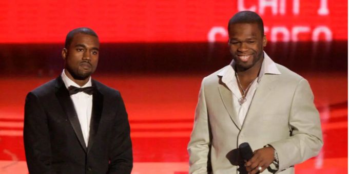 Kanye West und 50 Cent im Jahr 2007. Kanye West und 50 Cent im Jahr 2007.