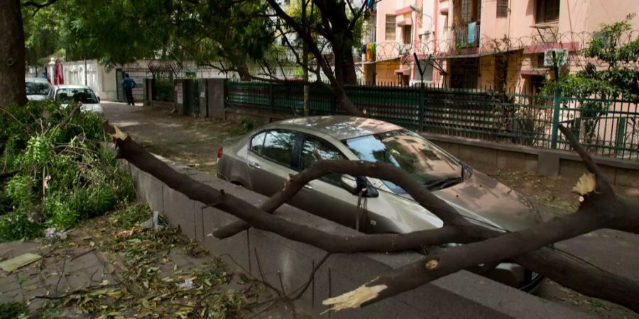 Indien wird aktuell von heftigen Windstürmen heimgesucht.