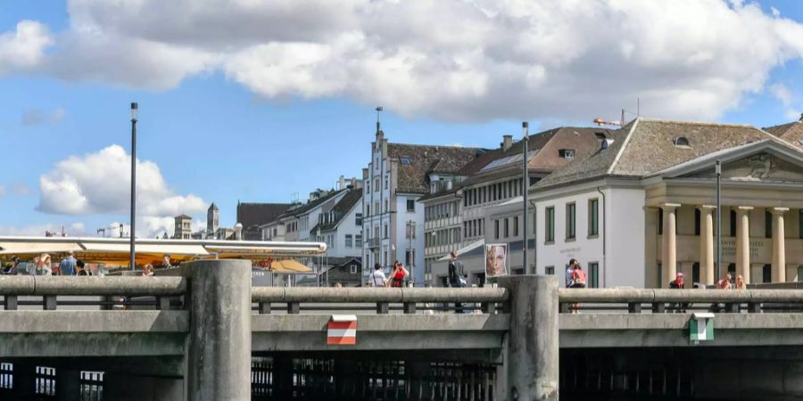 Zürcher Rathausbrücke