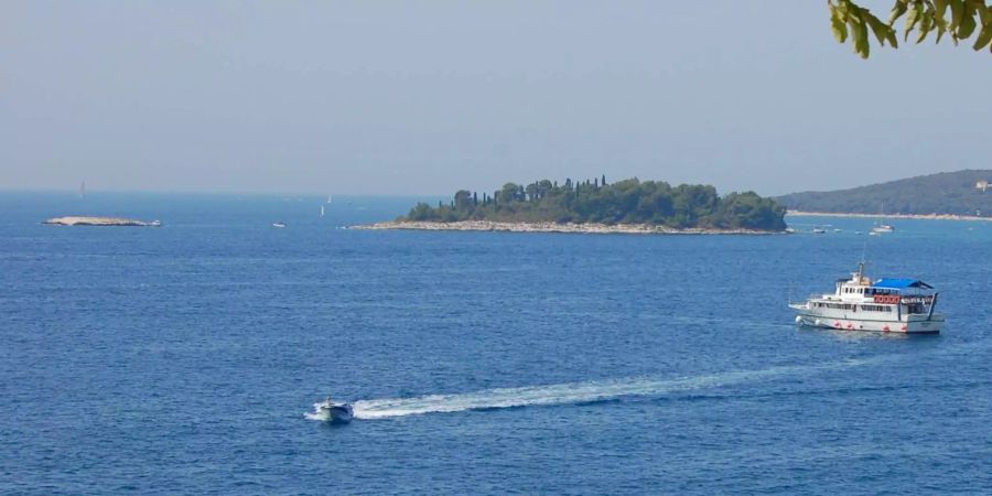 Zwei Boote in der kroatischen Adria.