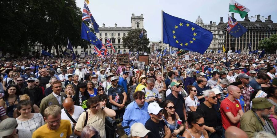 Riesiger Andrang: Die Brexit-Demonstration lockte bis zu Hunderttausend Menschen nach London.