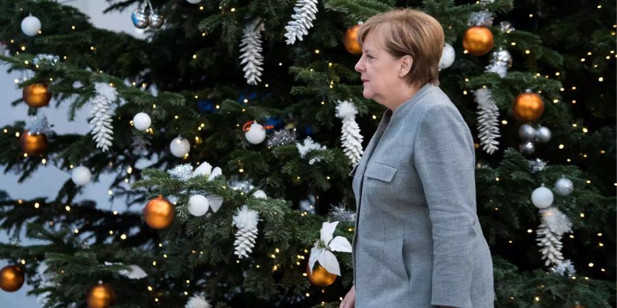 Bundeskanzlerin Angela Merkel sprach mit den Angehörigen von Opfern des Berliner Terroranschlages.