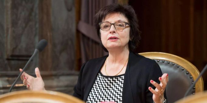 Laut Anita Fetz wird der Effekt des Gesetzes «frühestens Ende 2020 Anfang 2021» einsetzen. Anita Fetz spricht bei der Wintersession im Ständerat in Bern.