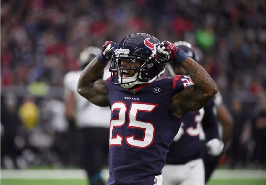 Zum dritten Mal in vier Jahren sichern sich die Houston Texans den Titel in der AFC South. Der 20:3-Sieg gegen die Jaguars sichert das Playoff-Ticket für das Team um QB Deshaun Watson, dem kein Touchdown gelingt.