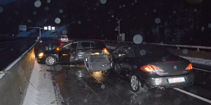 Zwei Unfälle auf dem Lehnenviadukt der A2