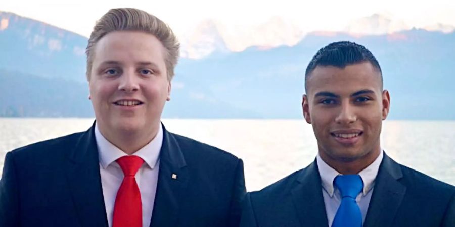 Nils Fiechter und Adrian Spahr (r.), Co-Präsidenten der Jungen SVP Kanton Bern.