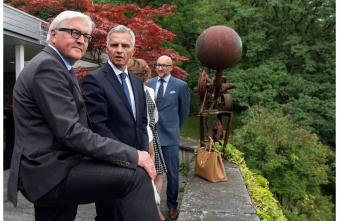 Alt Bundesrat Didier Burkhalter, hier mit Frank-Walter Steinmeier, war von 2009 bis 2017 im Amt. Frank-Walter Steinmeier mit Didier Burkhalter in Neuenburg.