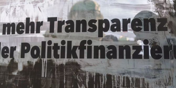 Plakat der Transparenz-Initiative.