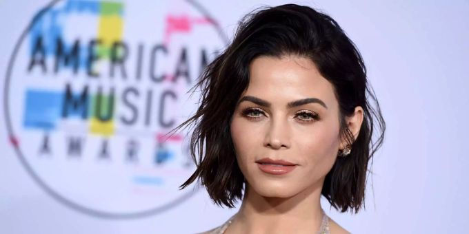 Jessie J wird mit Jenna Dewan verglichen. Jenna Dewan.