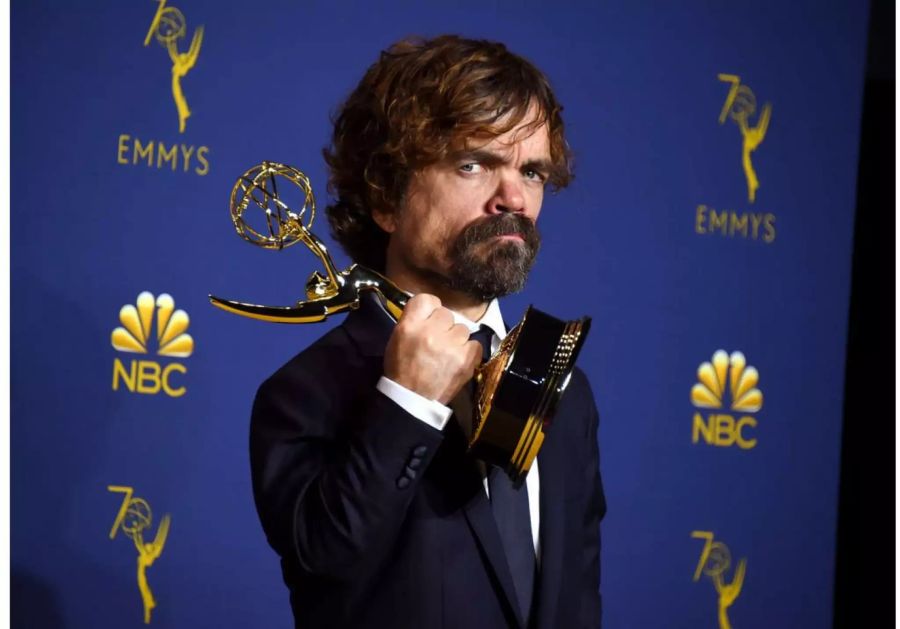 Peter Dinklage gewinnt einen Emmy als bester Nebendarsteller in einer Dramaserie.