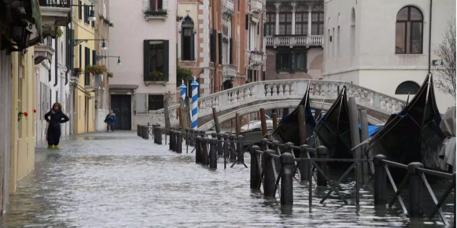 Die überschwemmten Gassen von Venedig.