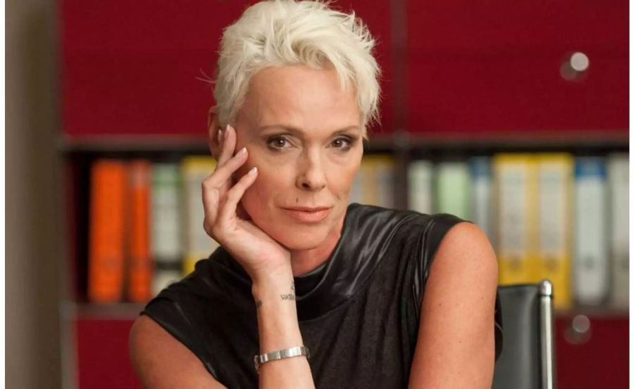 Brigitte Nielsen posiert für Fotografen in Stuttgart 2010.