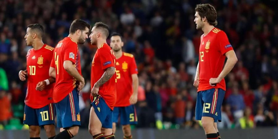 In der Nations League verlieren die Spanier gegen England und sind nach dem Schlusspfiff enttäuscht über das Resultat.