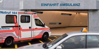 Grosseinsatz - Ammoniak trat aus Kühlsystem in Dällikon ZH aus