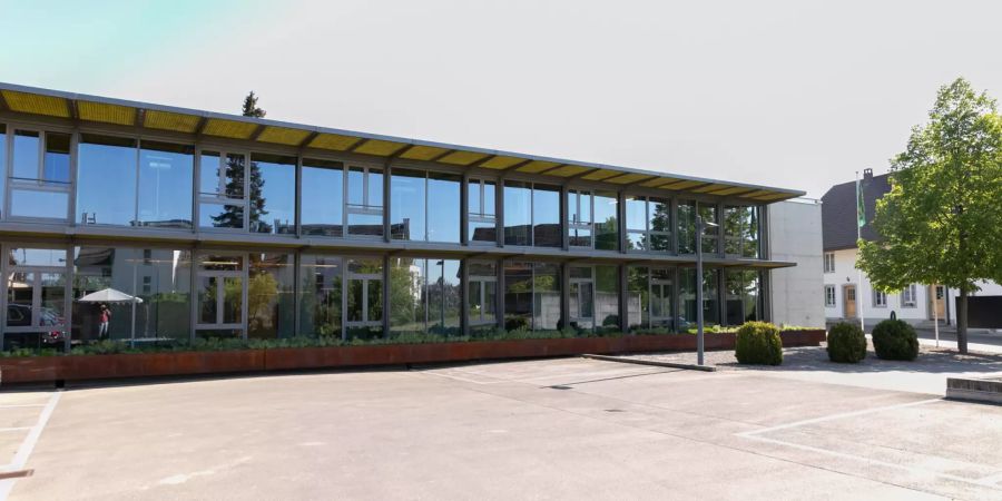 Die Gemeindeverwaltung Birmenstorf (AG). - Bezirk Baden