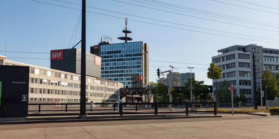 Das SRF Fernsehstudio in Opfikon.