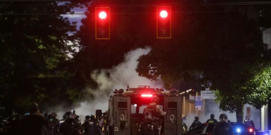 Ausschreitungen erschüttern die USA, wie hier in Seattle