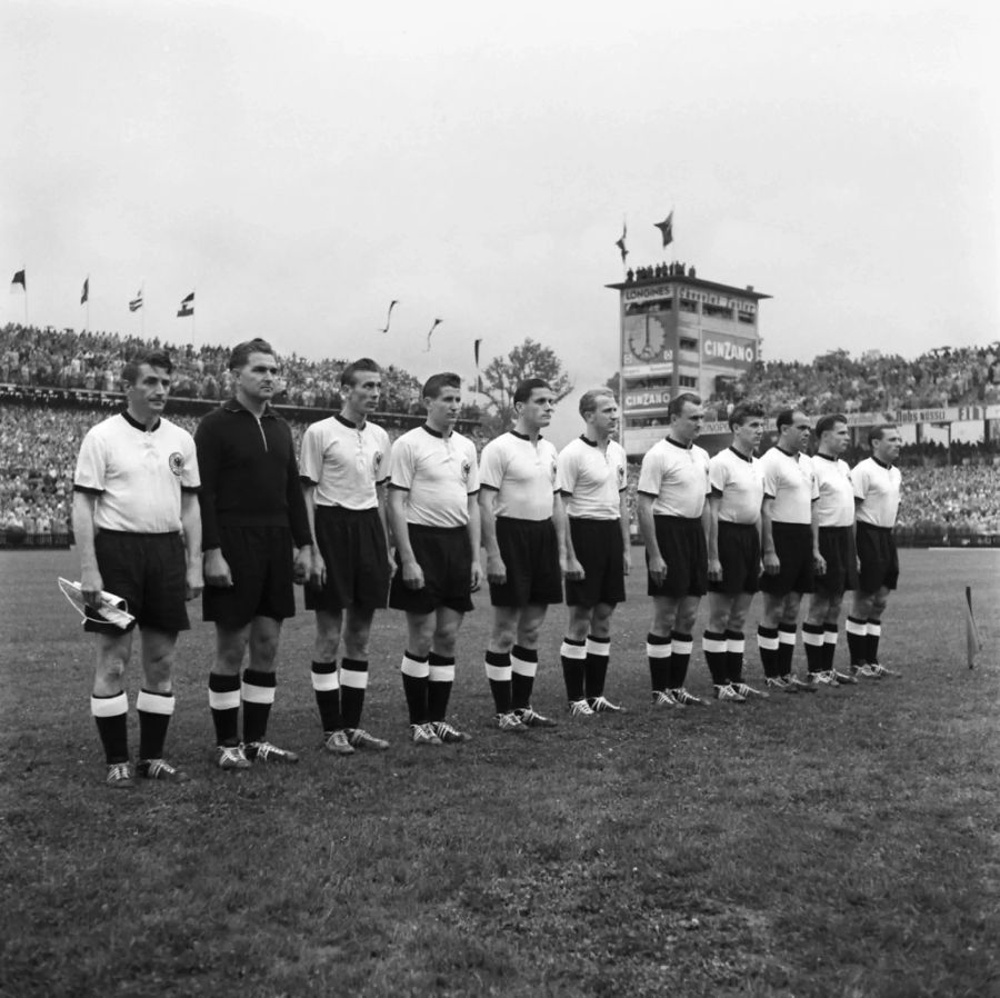 Die deutsche Nationalmannschaft vor dem WM-Final 1954.