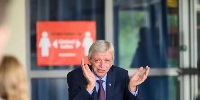 Volker Bouffier (CDU) ist der Ministerpräsident von Hessen. Foto: Andreas Arnold/dpa bouffier