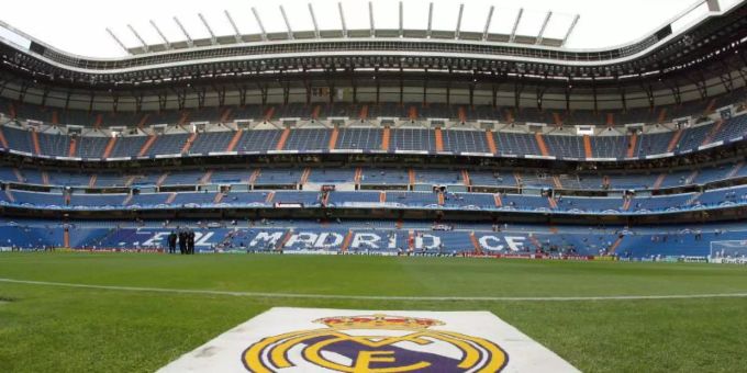 Real Madrid erhält ein Frauenfussballteam. Foto: Jochen Lübke/dpa Real Madrid erhält ein Frauenfussballteam. Foto: Jochen Lübke/dpa