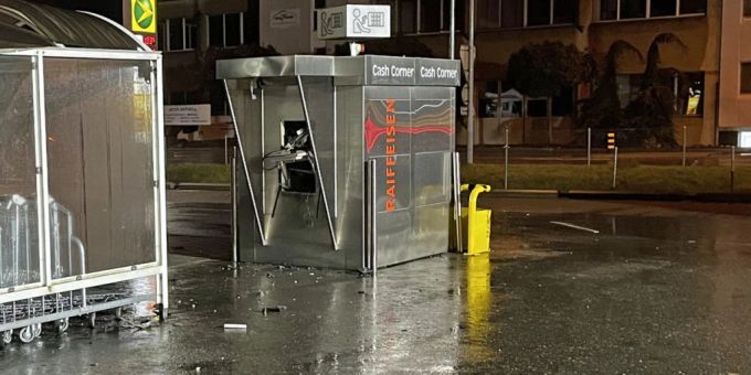 In Mehlsecken im Kanton Luzern ist ein Bancomat gesprengt worden. (Bild: Luzerner Polizei) bancomat