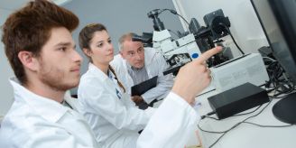 Gesundheit - Ausbildung zum Homöopathen: Der vollständige Leitfaden Gesundheit - Ausbildung zum Homöopathen: Der vollständige Leitfaden