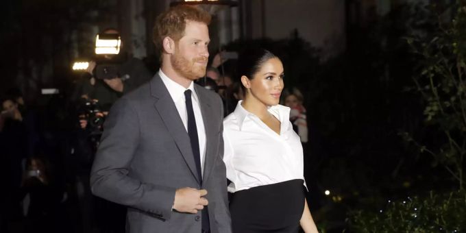 Prinz Harry und Meghan Markle haben sich nach ihrer Abschiedstour in England vorübergehend getrennt. prinz harry meghan markle