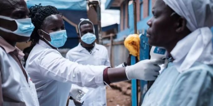 Bisher sind 5,5 Prozent der afrikanischen Bevölkerung vollständig gegen das Coronavirus geimpft. In Kenia, Ruanda und Südafrika verzögert sich die Impfkampagne. Ruanda