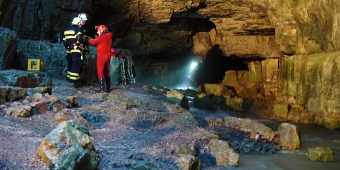 Aufatmen - Beide Männer aus Höhle in Deutschland gerettet