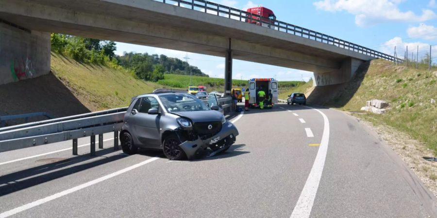 Personenwagenlenker verursacht Selbstunfall
