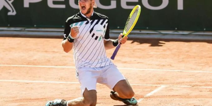 Jan-Lennart Struff feiert in Paris den erstmaligen Einzug in ein Grand-Slam-Achtelfinale. Foto: Frank Molter Jan-Lennart Struff feiert in Paris den erstmaligen Einzug in ein Grand-Slam-Achtelfinale. Foto: Frank Molter