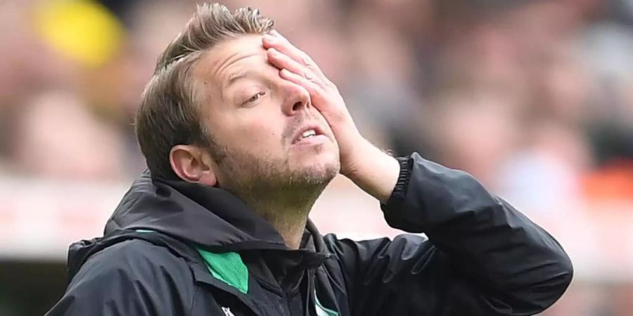 Kein Freund von Gelben Karten gegen Trainer: Werder-Coach Florian Kohfeldt. Foto: Carmen Jaspersen