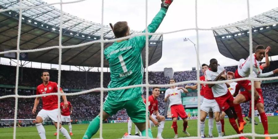 Bayern-Torwart Manuel Neuer liess die Leipziger mit seinen starken Paraden verzweifeln. Foto: Christian Charisius