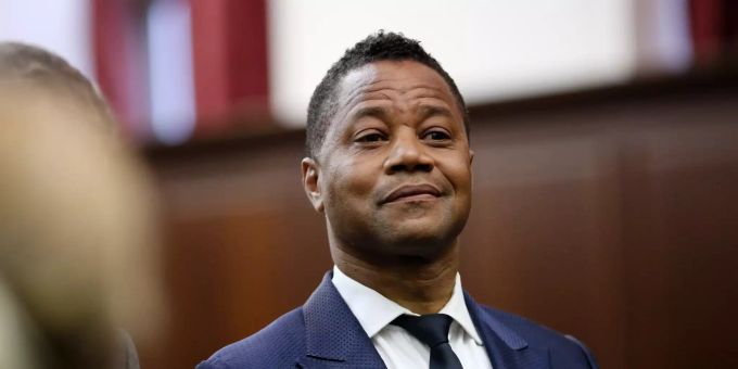 Cuba Gooding Jr. stellte sich wegen Vorwürfen der Belästigung der Polizei. Cuba Gooding Jr Belästigung