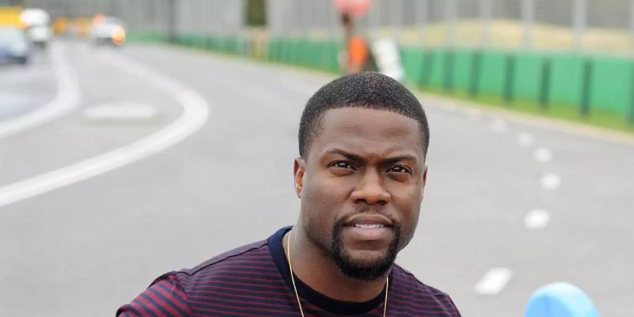 Der US-Komiker und Schauspieler Kevin Hart verletzte sich bei einem Autounfall. Foto: Joe Castro/AAP