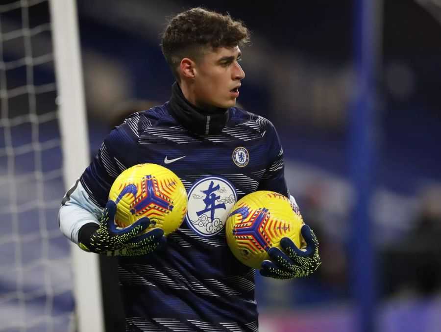 ...Goalie Kepa zofften sich im Training des FC Chelsea.