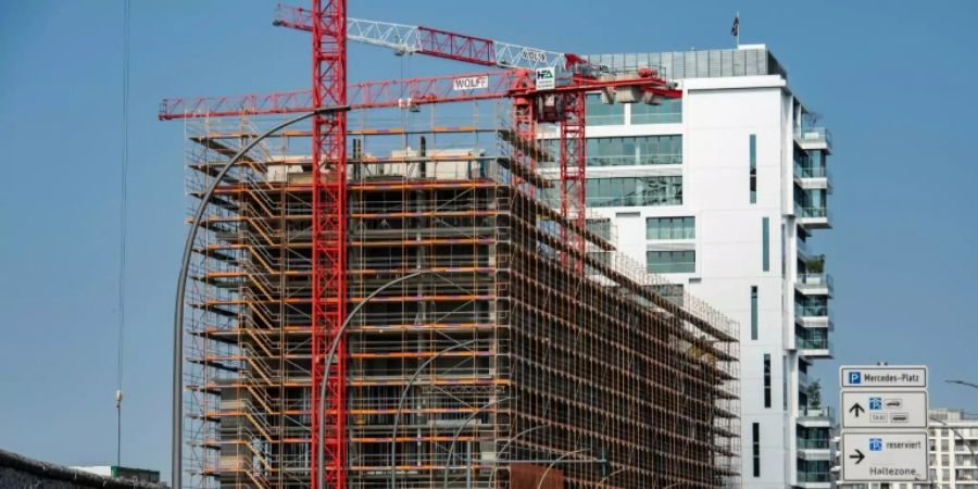 Baustelle in Berlin im August