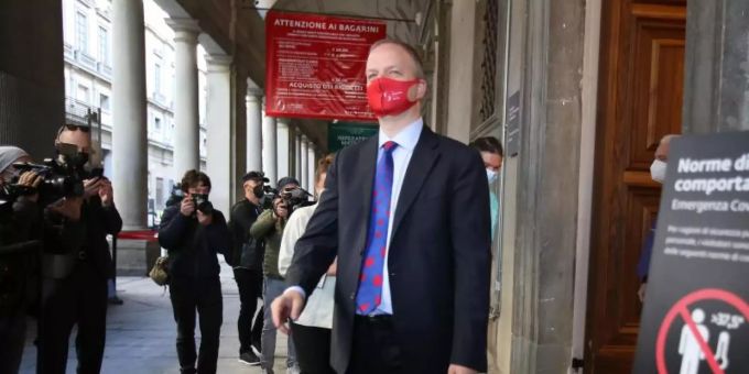 Direktor Eike Schmidt bei der Wiedereröffnung der Uffizien in Florenz. Foto: Luca Moggi/LaPresse via ZUMA Press/dpa Direktor Eike Schmidt bei der Wiedereröffnung der Uffizien in Florenz. Foto: Luca Moggi/LaPresse via ZUMA Press/dpa