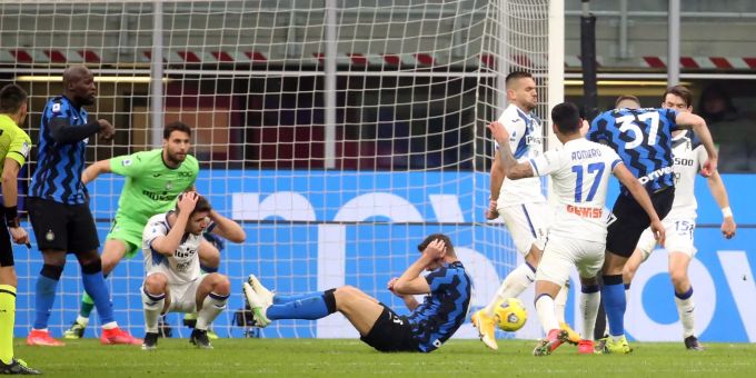 Inter Mailand gewinnt mit 1:0. Das Tor fällt im Strafraum-Chaos. Inter Mailand
