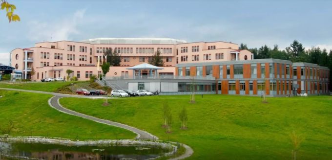 Einem Patienten am Klinikum Freistadt wurde das falsche Beim amputiert. Klinikum Freistadt
