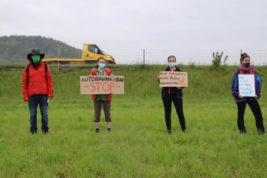 «Wir wollen den Link zwischen Autobahnausbau und Klima aufzeigen», sagt Organisator Benjamin Zumbühl vom VCS.