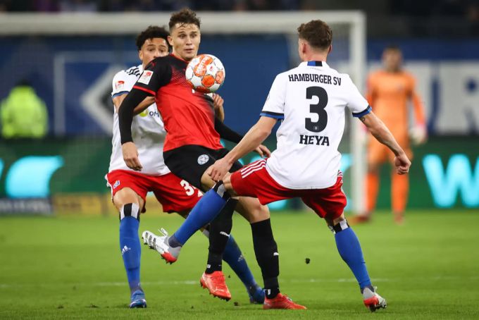 Hamburger SV - Holstein Kiel, Oktober 2021 Fussball