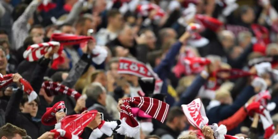 Ab dem nächsten Heimspiel sind wieder 50.000 Fans im Kölner Stadion zugelassen. Foto: Marius Becker/dpa