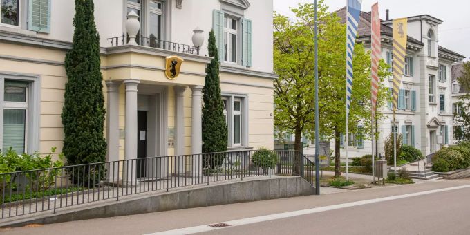 Gemeindeverwaltung Männedorf im Bezirk Meilen. Gemeindeverwaltung Männedorf im Bezirk Meilen.