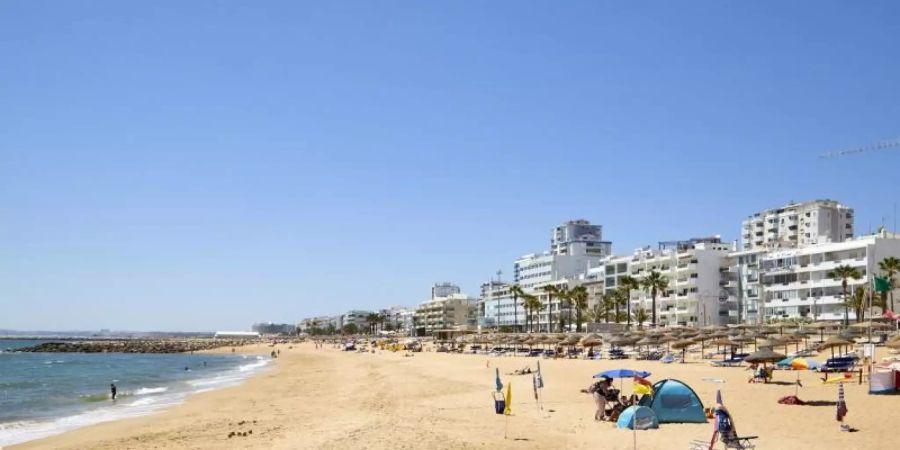 Die Einreise nach Portugal ist nur noch mit negativem Test möglich. Foto: Vasco Célio/dpa