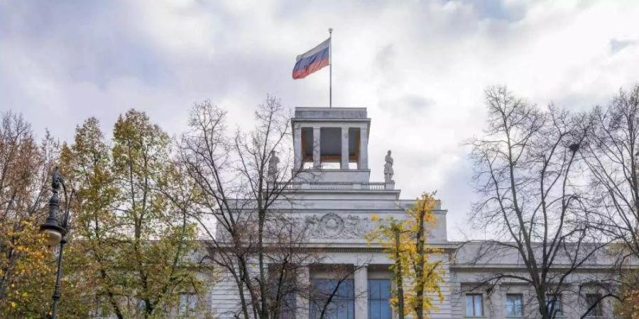 Die russische Botschaft in Berlin. Foto: Kay Nietfeld/dpa
