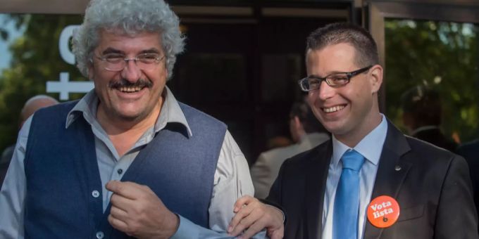 Alex Pedrazzini (l.) neben Marco Romano. (Archivbild) pedrazzini